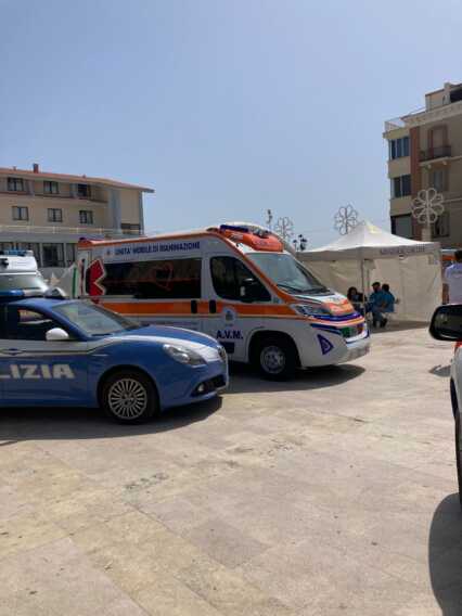 Galleria foto 'Soccorsi schierati sul litorale di Margherita di Savoia: in Puglia la prima esercitazione contro i tornado' - foto 2