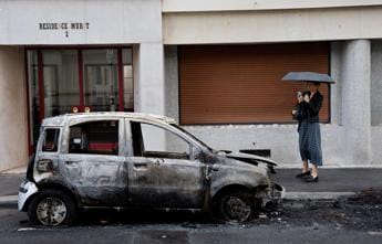 Francia, ancora disordini nella notte: 72 fermi