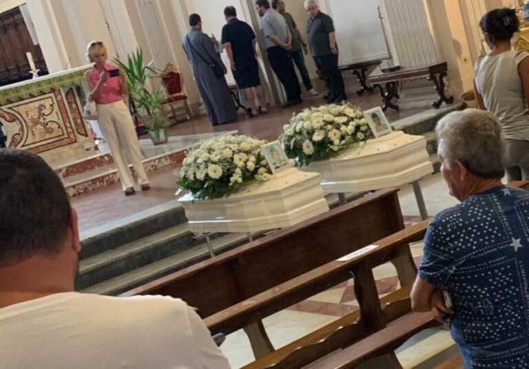 A Manfredonia l’ultimo saluto a Nicolae Daniel e Stefan. C’è un indagato per la morte dei due fratellini