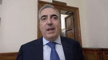 Gasparri: “C’è proposta di legge per dare seconda vita a città”