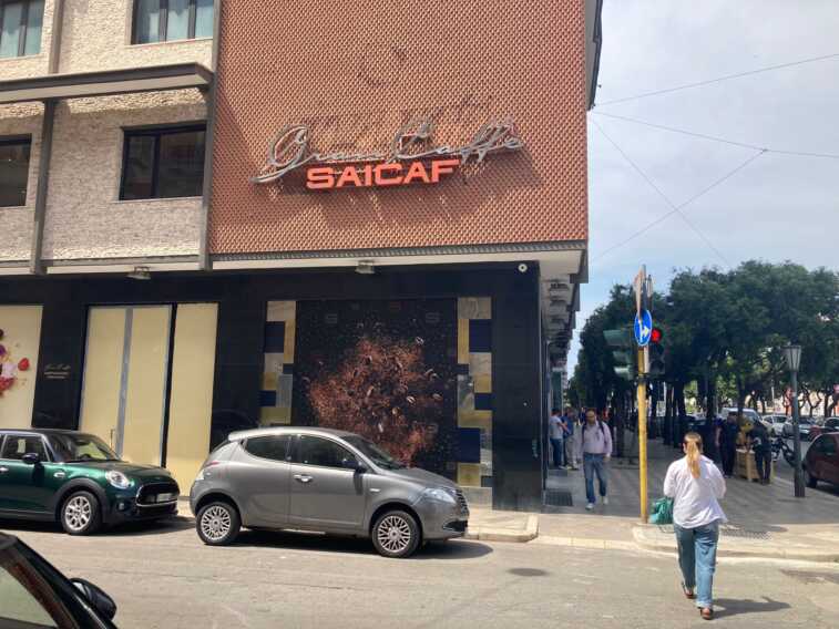 Galleria foto 'Il primo agosto apre Casa Saicaf: Bari riabbraccia lo storico bar di corso Cavour' - foto 1