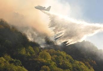 Galleria foto 'Incendio Grecia, Canadair si schianta a Evia – Video' - foto 1