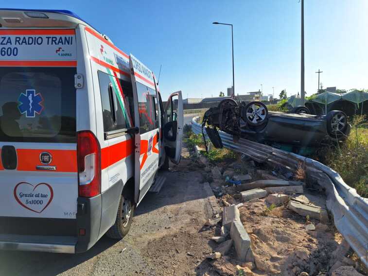 Ennesimo incidente in Puglia, un’Audi si ribalta sulla provinciale tra Trani e Andria: un ferito in codice rosso