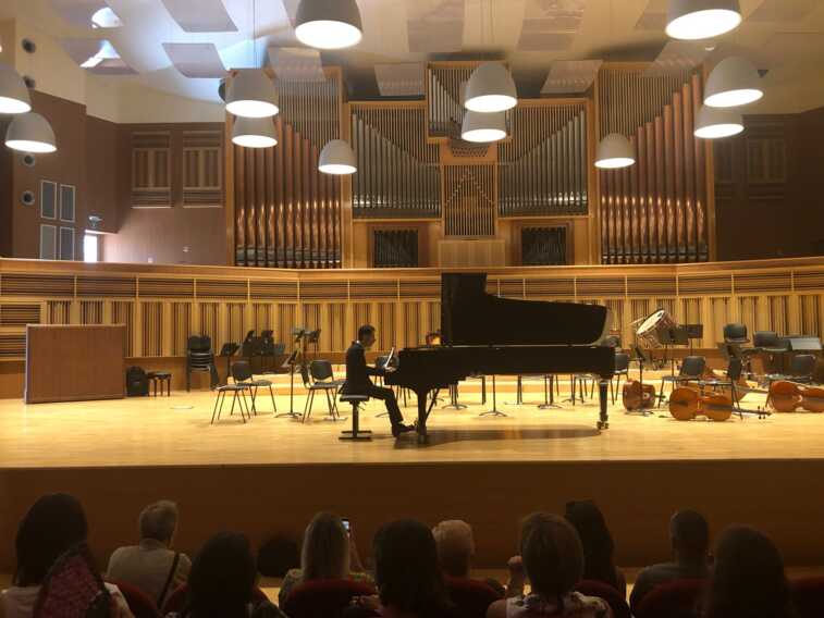 Galleria foto 'Primato italiano per Bari, Nicola Pio Nasca è il primo laureato non vendente in pianoforte' - foto 1