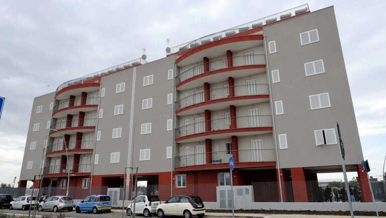 Bari, niente lavoro e 6 figli a carico: «Con il Rdc pagavo le bollette»