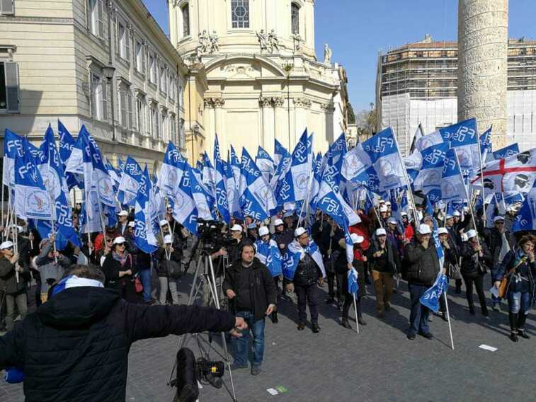 Salento, ospedali in pericolo. Sindacato «Mancano squadre antincendio»