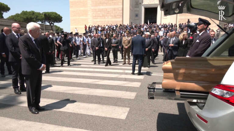 Galleria foto 'Mattarella ai funerali di Stato di Forlani' - foto 1
