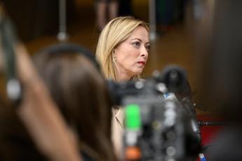 Meloni in missione a Varsavia: sul tavolo migranti ed elezioni Ue
