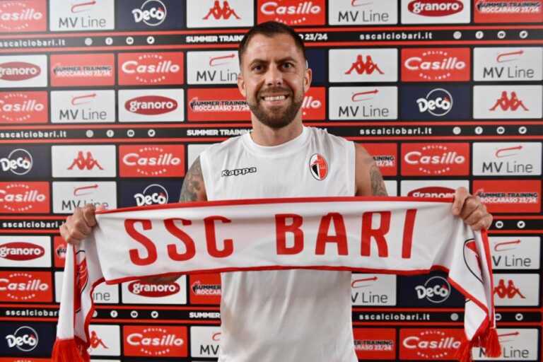 Bari, comincia l’era Menez. Il francese con i nuovi compagni a Roccaraso: «Un piacere essere qui»
