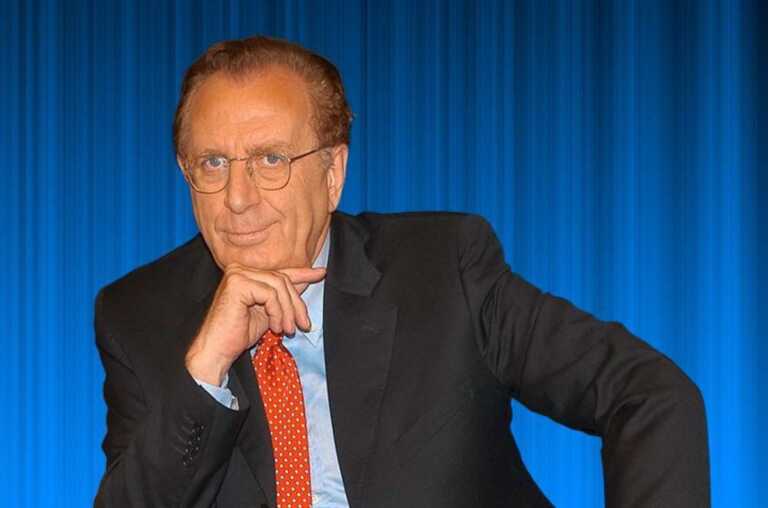 Michele Mirabella festeggia 80 anni: il regista teatrale, attore e conduttore è nato a Bitonto nel 1943