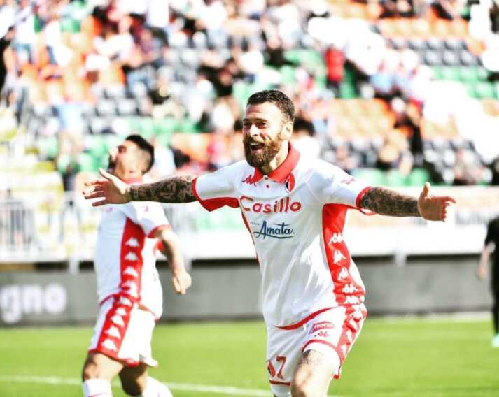 Mirco Antenucci lascia Bari dopo quattro stagioni: «Ho dato tutto me stesso, dentro e fuori dal campo» – VIDEO