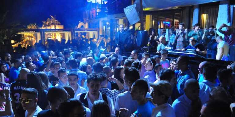 Lecce, in dirittura d’arrivo l’ordinanza anti-movida: stop alla musica a mezzanotte. È polemica Lecce, in dirittura d’arrivo l’ordinanza anti-movida: stop alla musica a mezzanotte. È polemica