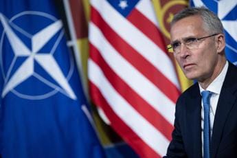Nato, Stoltenberg: “Piano con 300mila soldati per difesa”