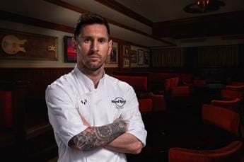 Galleria foto 'Negli Hard Rock Cafe di Firenze, Roma e Venezia arriva nuovo Messi Chicken Sandwich' - foto 1