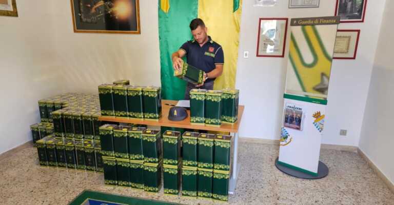 Dalla Capitanata al Salento per vendere olio privo di tracciabilità: denunciati due cerignolani a Ugento