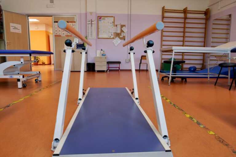 Bari, palestre scolastiche aperte anche di sera e d’estate per le associazioni sportive. Leccese: «Siamo i primi in Italia»