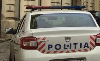 Galleria foto 'Perugia, indusse figlia minore a prostituirsi: arrestata in Romania' - foto 1