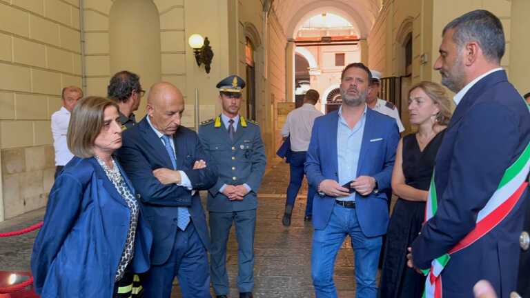 Galleria foto 'Strage di via D’Amelio, Decaro: «Grazie al sacrificio di Borsellino, l’Italia reagì alle mafie» – VIDEO' - foto 4