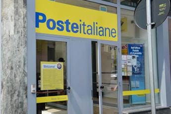Galleria foto 'Poste, in II trimestre ricavi in crescita a 3 mld, +8,3% su anno' - foto 1