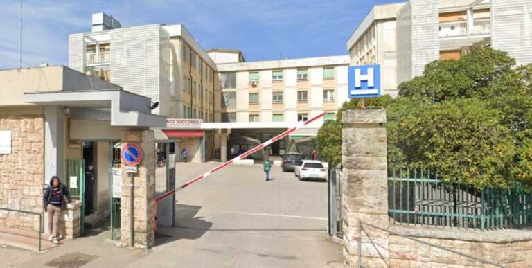 Martina Franca, infermiere del pronto soccorso colpito al volto da una bottiglia lanciata da un paziente