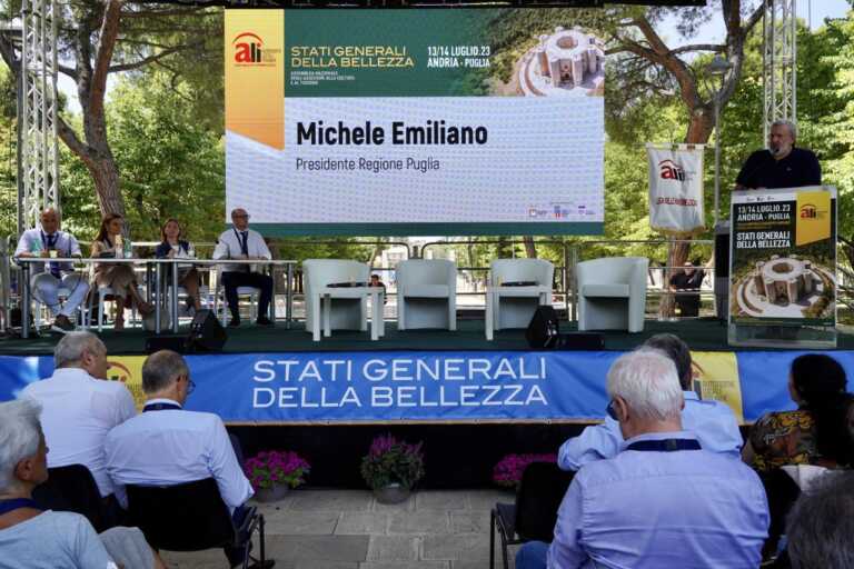 Ad Andria gli stati generali della Bellezza, Emiliano ricorda Paola Clemente: «È anche dignità del lavoro» – VIDEO