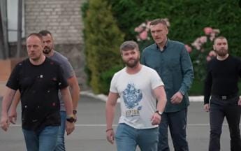 Ucraina, comandanti Azov liberati: “Torneremo subito al fronte”