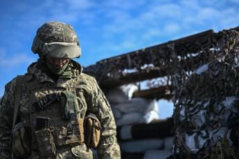 Ucraina, media: colloqui segreti Usa-Russia per la pace