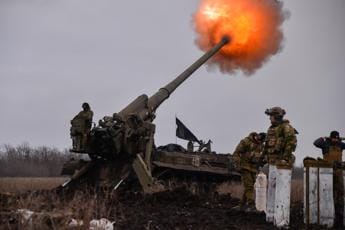 Galleria foto 'Ucraina, raid di Kiev a sud: “Colpita base Russia, strage di soldati”' - foto 1