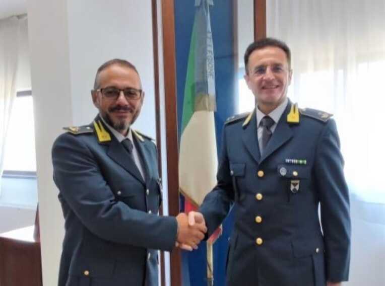 Taranto, cambio al vertice nel gruppo della Guardia di finanza: il maggiore Savoia nuovo comandante