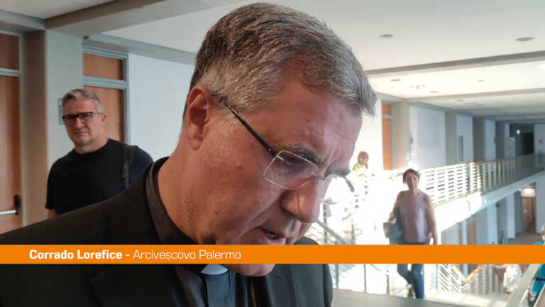 Galleria foto 'Migranti, Arcivescovo Palermo “Non demonizzare le Ong, salvano vite”' - foto 1