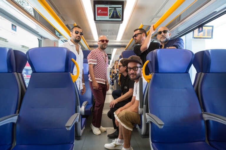 Negramaro, trasporti straordinari dedicati alla band. Treno e bus per il concerto a Galatina