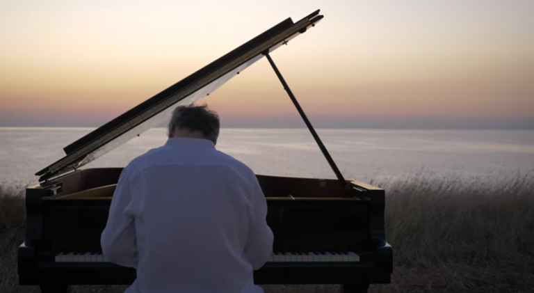 Videoclip “Infinita maris”, il nuovo lavoro del pianista Mirko Signorile girato a Torre Guaceto