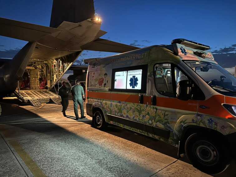 Galleria foto 'Neonato in pericolo di vita a Tricase: trasportato a Roma con un volo d’urgenza dell’Aeronautica militare – FOTO' - foto 5