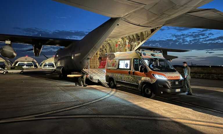Neonato in pericolo di vita a Tricase: trasportato a Roma con un volo d’urgenza dell’Aeronautica militare – FOTO