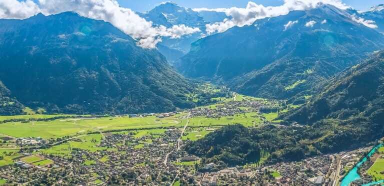 Galleria foto 'Cade mentre fa trekking sulle Alpi in Svizzera: morto un escursionista 30enne di origini pugliesi' - foto 1