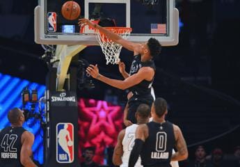 Galleria foto 'Antetokounmpo spaventa i Bucks: “Non prolungo contratto ora”' - foto 1