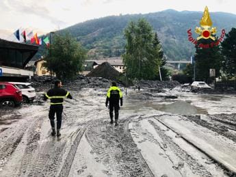Galleria foto 'Bardonecchia al lavoro per ritorno normalità, sindaca: “Sfiorata tragedia”' - foto 1