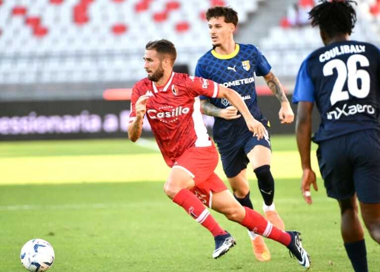 Bari sconfitto dal Parma e fuori dalla Coppa Italia. Mignani fiducioso: «Reagiremo in campionato»