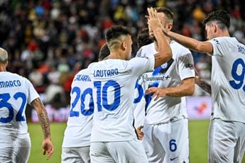 Galleria foto 'Cagliari-Inter 0-2: gol di Dumfries e Lautaro' - foto 1