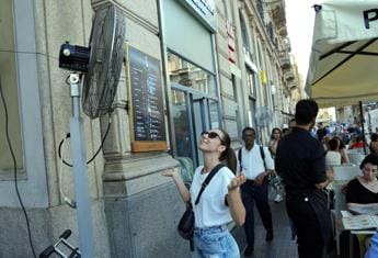 Galleria foto 'Caldo, Nerone infiamma l’Italia: oggi bollino rosso in 8 città' - foto 1