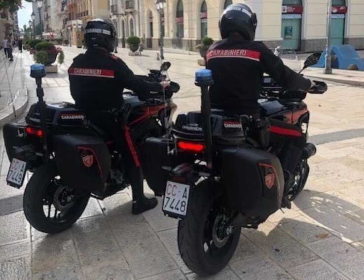 Taranto, tentano di rubare uno scooter al quartiere Salinella: nei guai due ragazzi di 16 e 17 anni