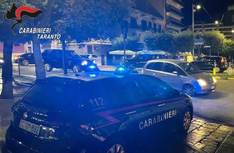 Evade dai domiciliari e tenta di fuggire nascondendosi tra la biancheria sporca: arrestato 31enne