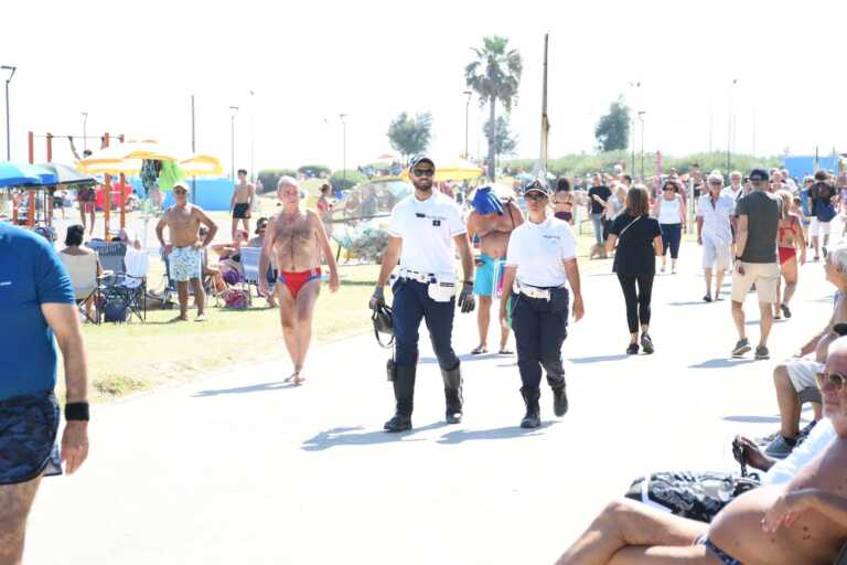 Bari, i controlli della Polizia locale a Ferragosto: quasi mille multe, smantellata una discarica abusiva
