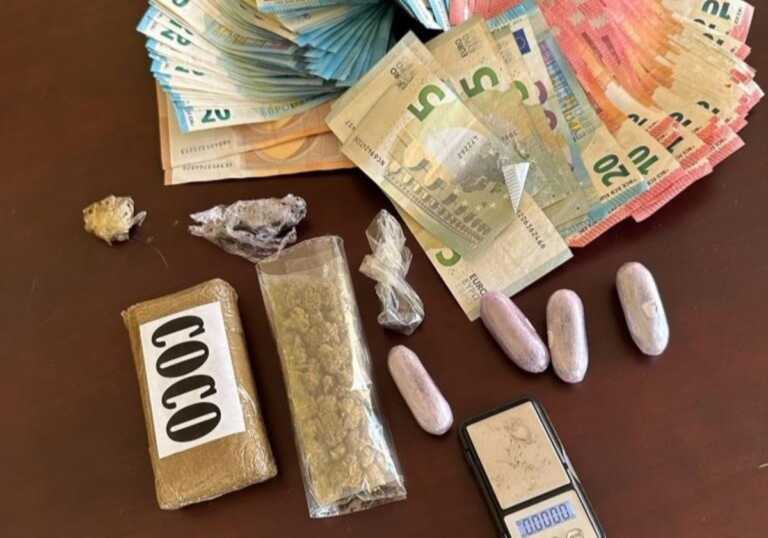 Vendeva droga a coetanei nella propria casa del quartiere Salinella di Taranto: ai domiciliari un 21enne