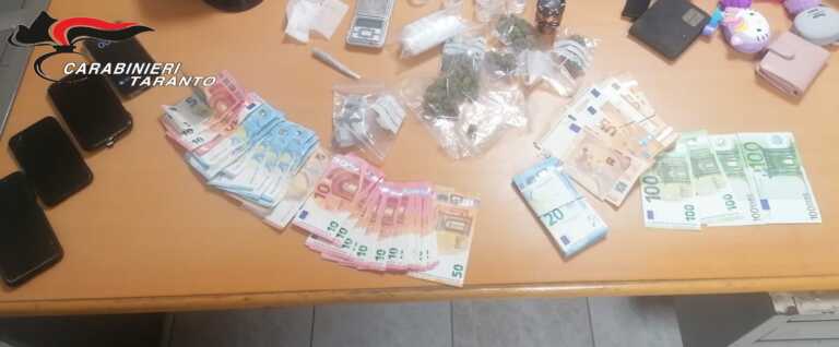 Sorpresi in auto con la droga, a casa 8mila euro in contanti: 4 ragazzi arrestati per spaccio a Martina Franca