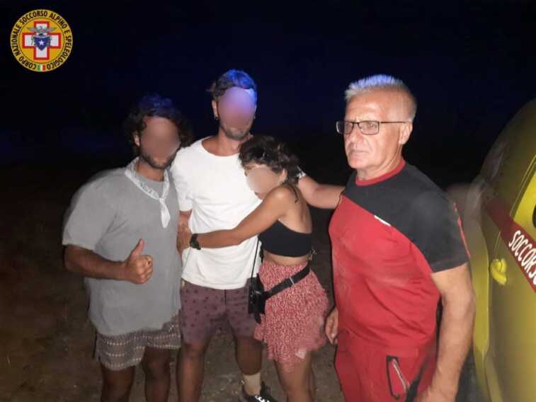 Disavventura per tre escursionisti pugliesi: assediati dai cinghiali nella Riserva dello Zingaro a Trapani