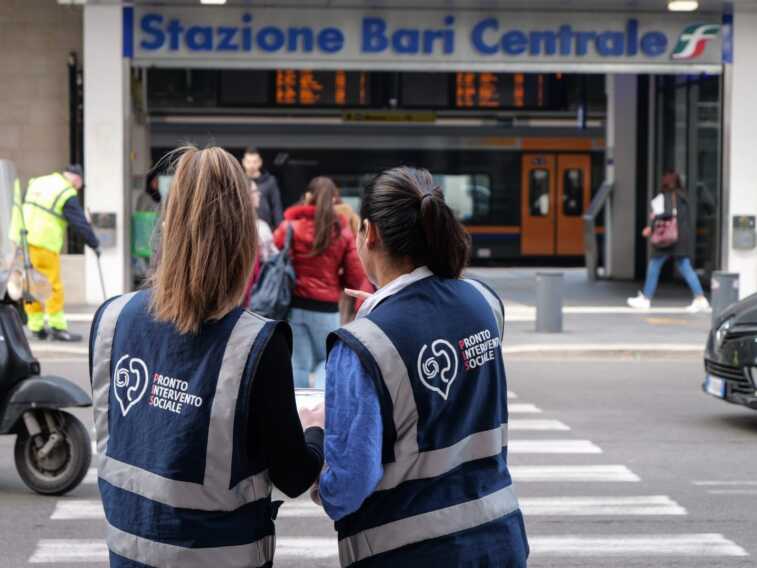 Galleria foto 'Ferragosto, tra concerti e rassegne Decaro ricorda che «Bari è aperta per i più fragili»' - foto 1