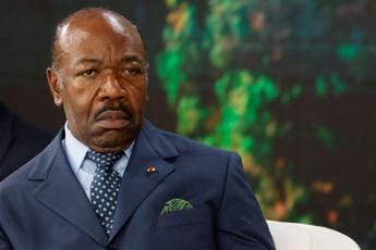 Galleria foto 'Gabon, militari proclamano annullamento elezioni e sciolgono istituzioni' - foto 1