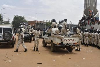 Galleria foto 'Golpe in Niger, Ecowas: “Avanti su via diplomatica per soluzione crisi”' - foto 1