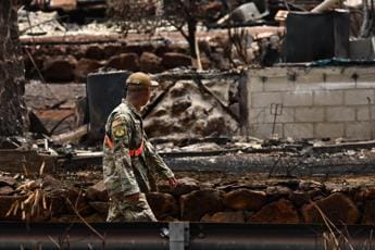 Galleria foto 'Incendi Hawaii, polemica sulle sirene: si dimette capo emergenze Maui' - foto 1